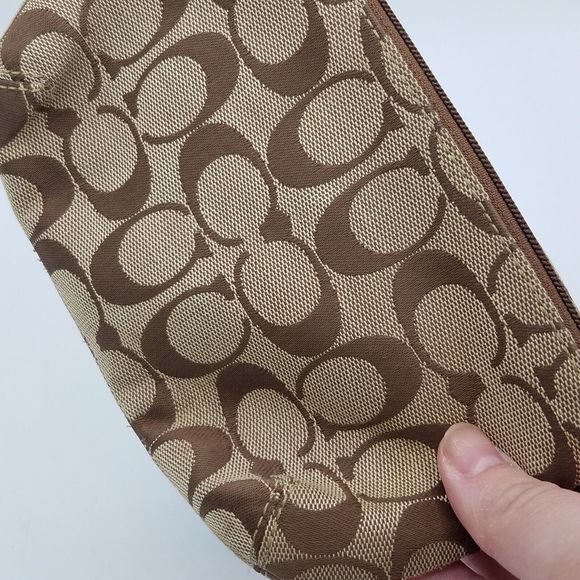 Coach Brown Signature Logo Small Purse Wristlet Clutch Brown Trim Turnlock - Picture 3 of 7